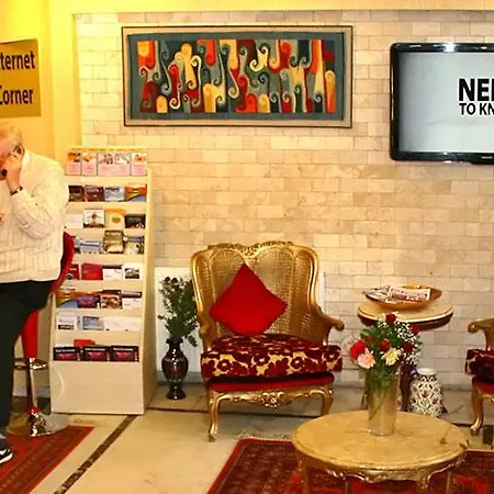 Ξενοδοχείο Divas Silver 3*