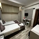 Hotel Divas Silver